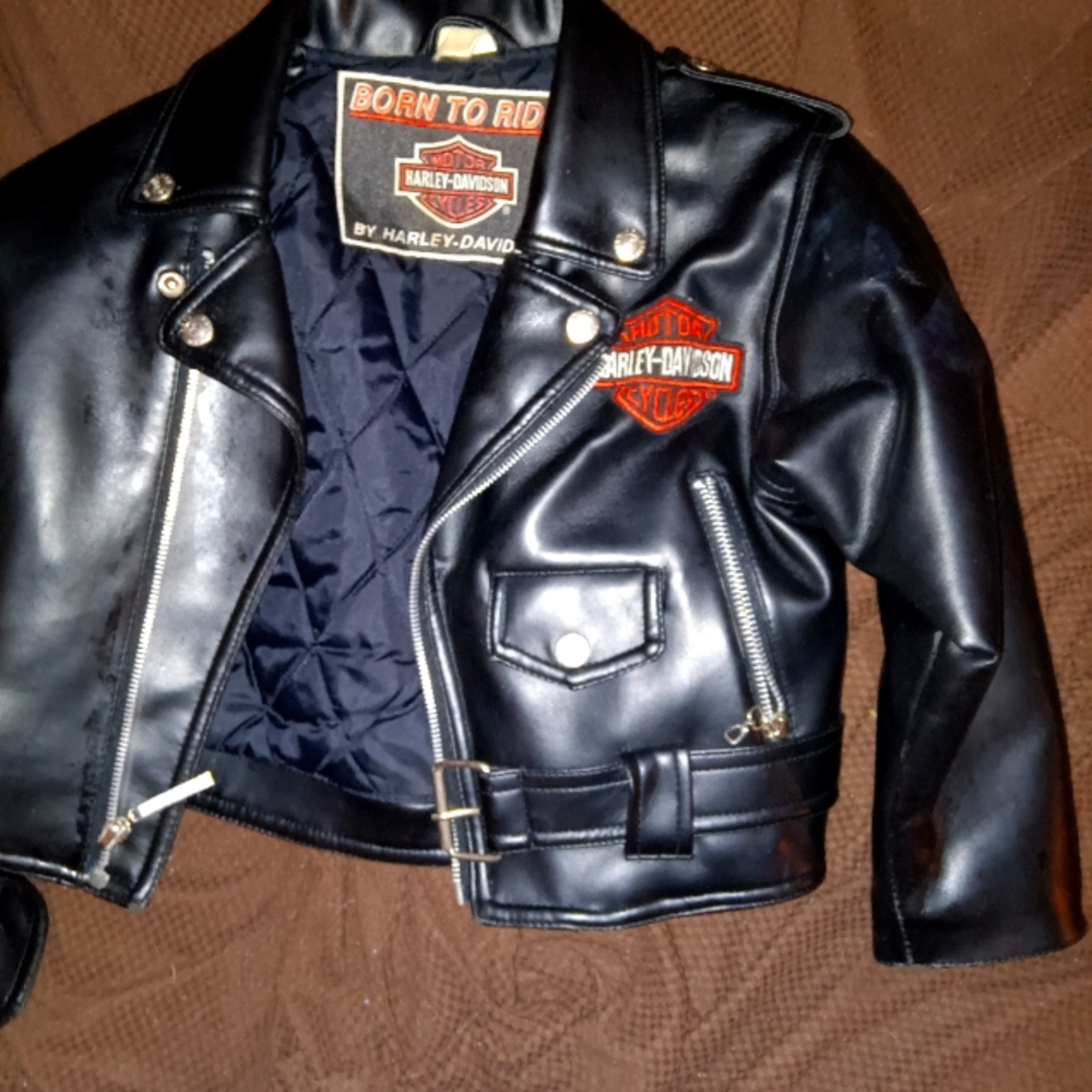 6t child's Harley-Davidson leather motorcycle jacket